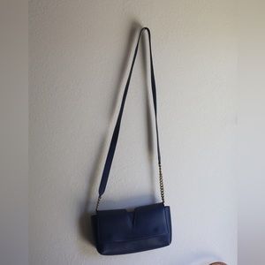 Jil Sander cross body v leather bag navy color